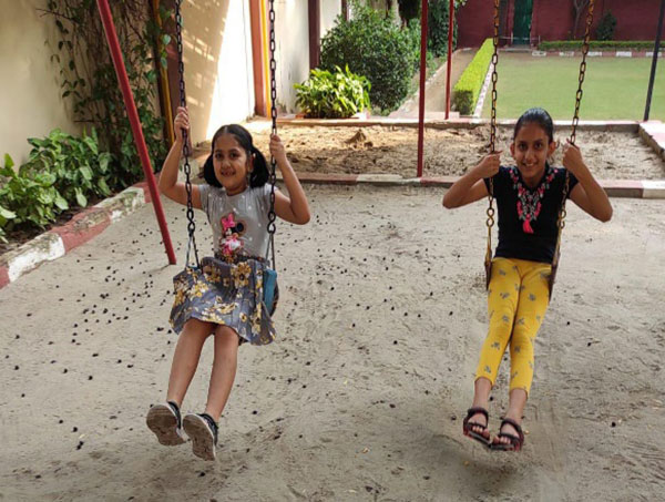 American Montessori Public School