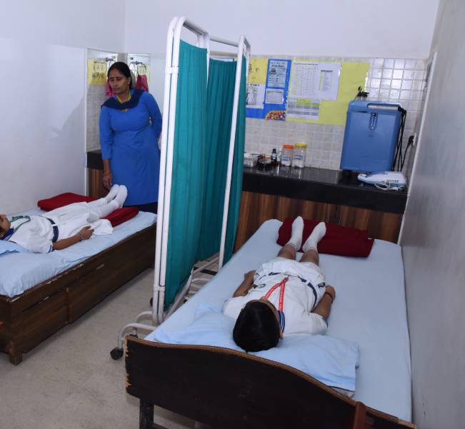 American Montessori Public School