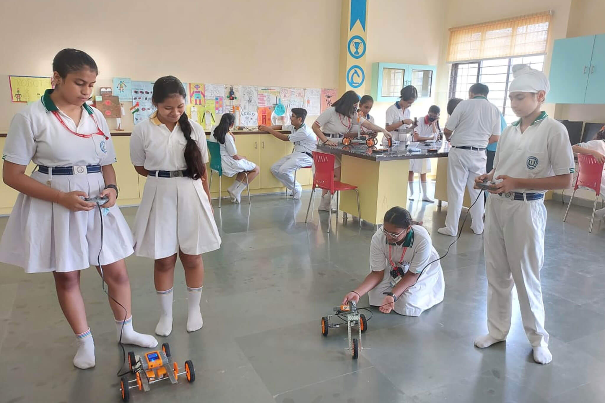 American Montessori Public School