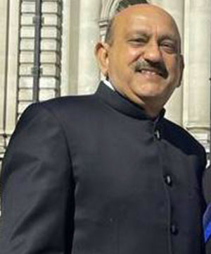 American Montessori Public School