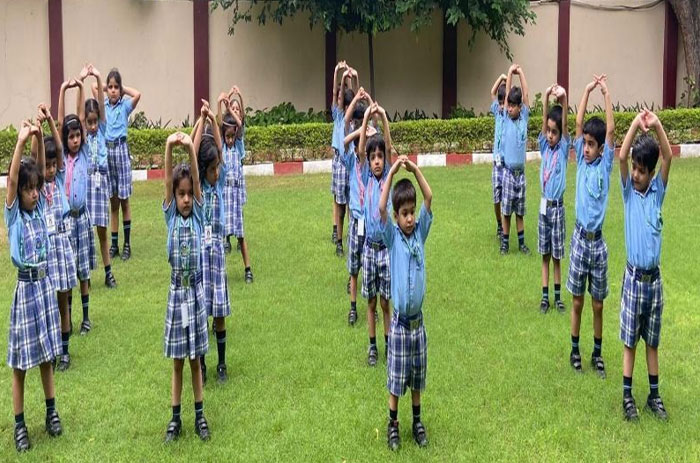 American Montessori Public School