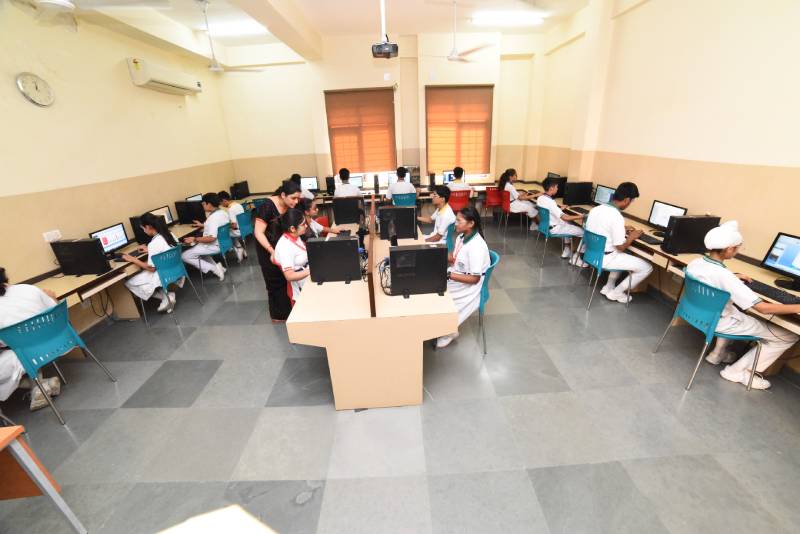 American Montessori Public School