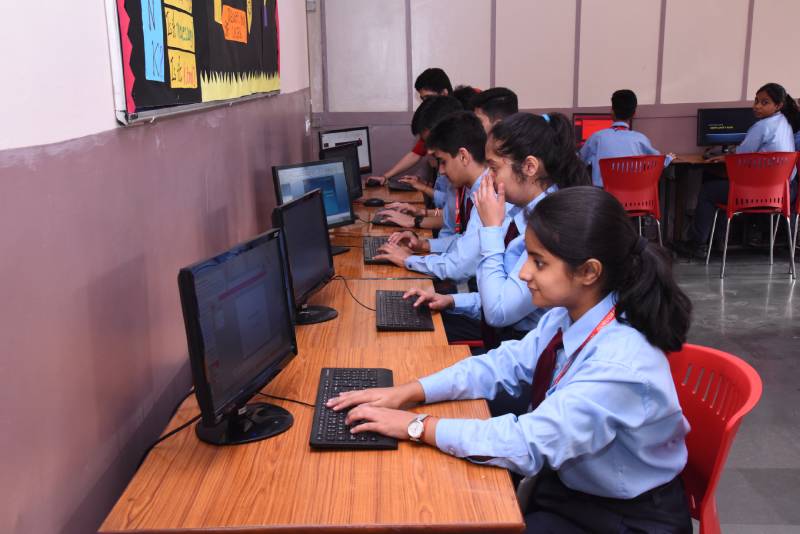 American Montessori Public School